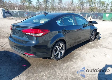 2017 Kia Forte Ex z USA, uszkodzony, nr VIN 3KPFL4A87HE104694